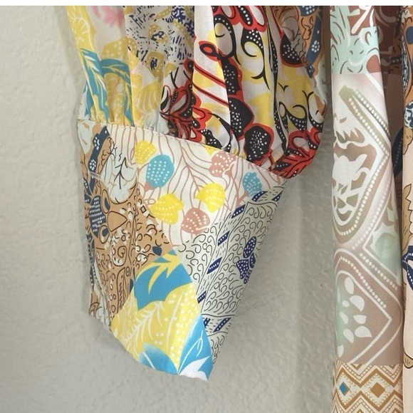 Printed Long Sleeve Baby Doll Brunch
Dress with belt size small - Picture 8 of 12